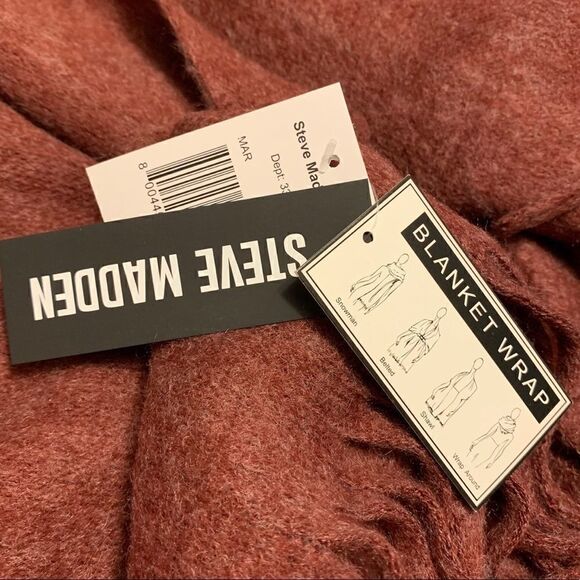 New! Steve Madden Blanket Wrap - Picture 3 of 4